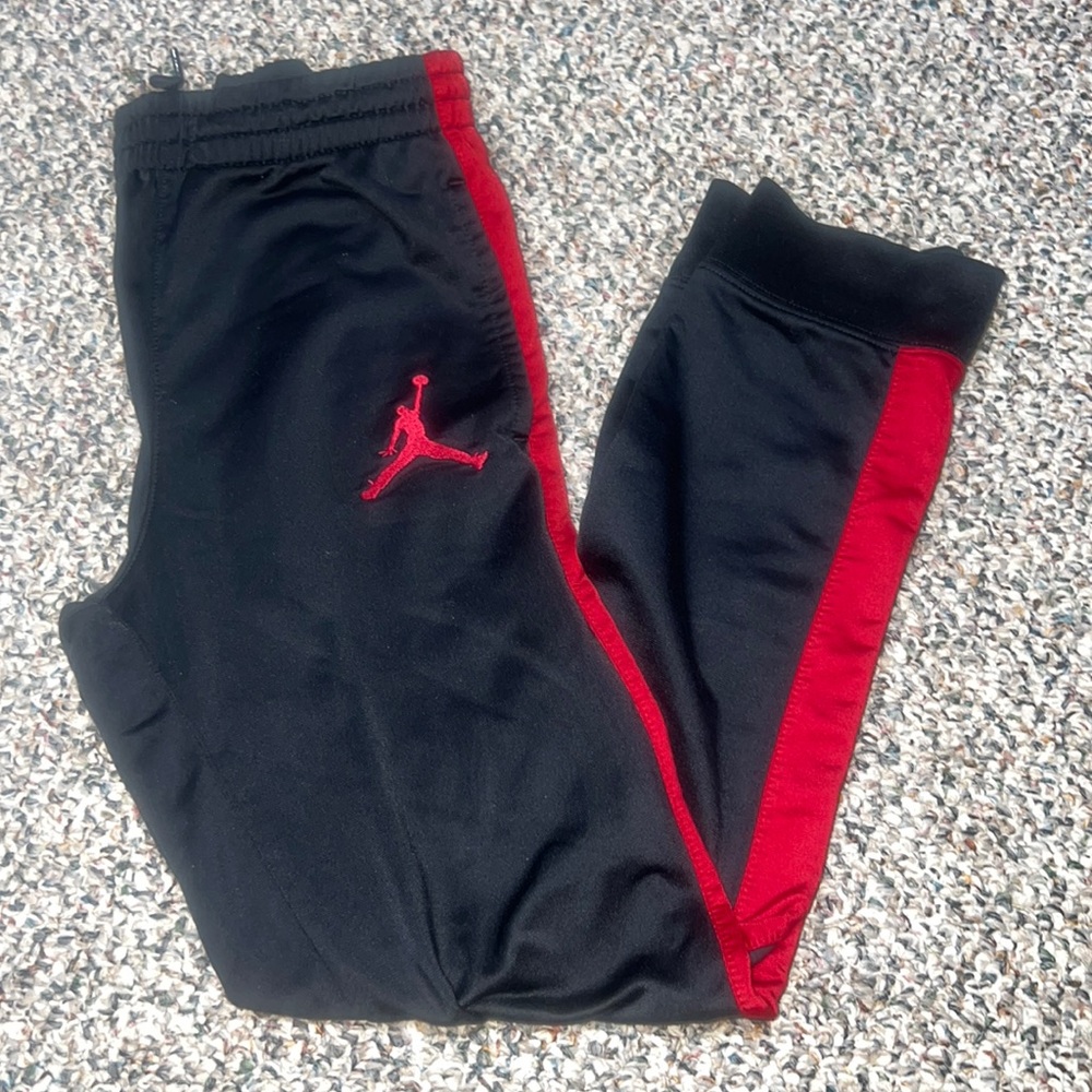 Boys Jordan sweatpants